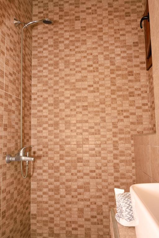 Anna Pousi Studios & Apartment オルモス・パナギアス エクステリア 写真